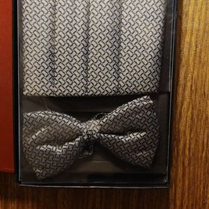 Bill Blass tie and cumberbund